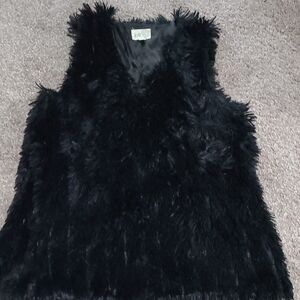 JOLT Black Faux Fur Vest Size M